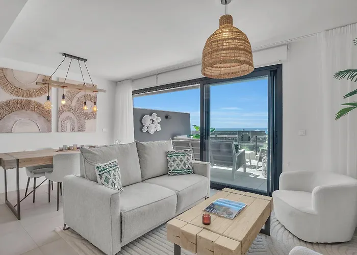 Oasis 325 By Finest * Estepona